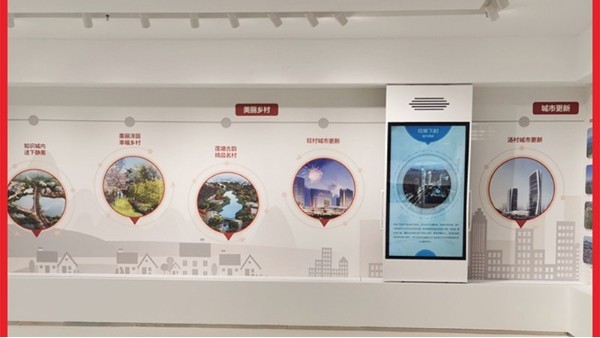 揭秘！多屏聯(lián)動(dòng)滑軌屏的實(shí)現(xiàn)原理大公開